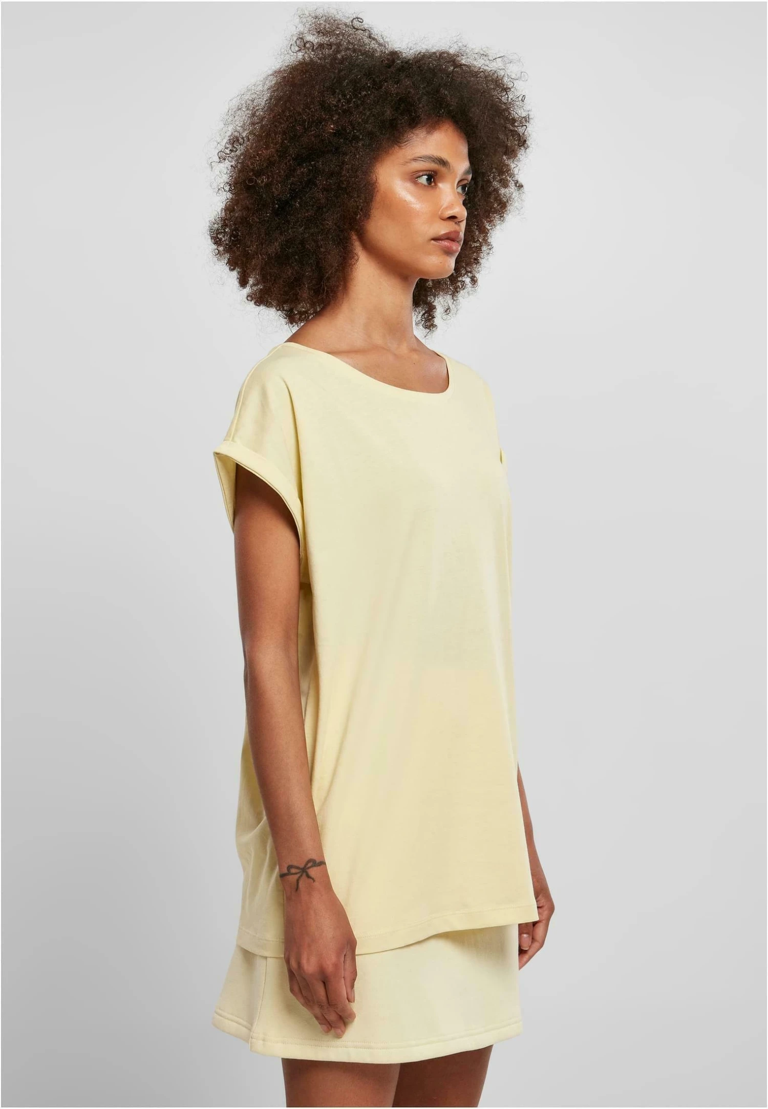 URBAN CLASSICS Extended Shoulder Tee - T-Shirt Basic - Softyellow 4 URBAN CLASSICS Extended Shoulder Tee - T-Shirt Basic - Softyellow - Afbeelding 4