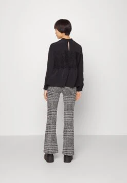 Noisy May Petite Nmtowny Pant- Broek - Black -Only Mode Winkel c8b353f95b3c4945b58ef47c138ff5c4