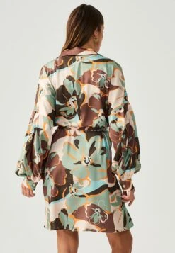 Bligh- Blousejurk - Twiggy Floral -Only Mode Winkel c8e79fab97444a698f1d69e2eeff3c82