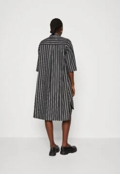Herrlicher Claudine Dress Stripe - Jurk - Black -Only Mode Winkel cab52755b59a4001ae015dc98e2c37cc