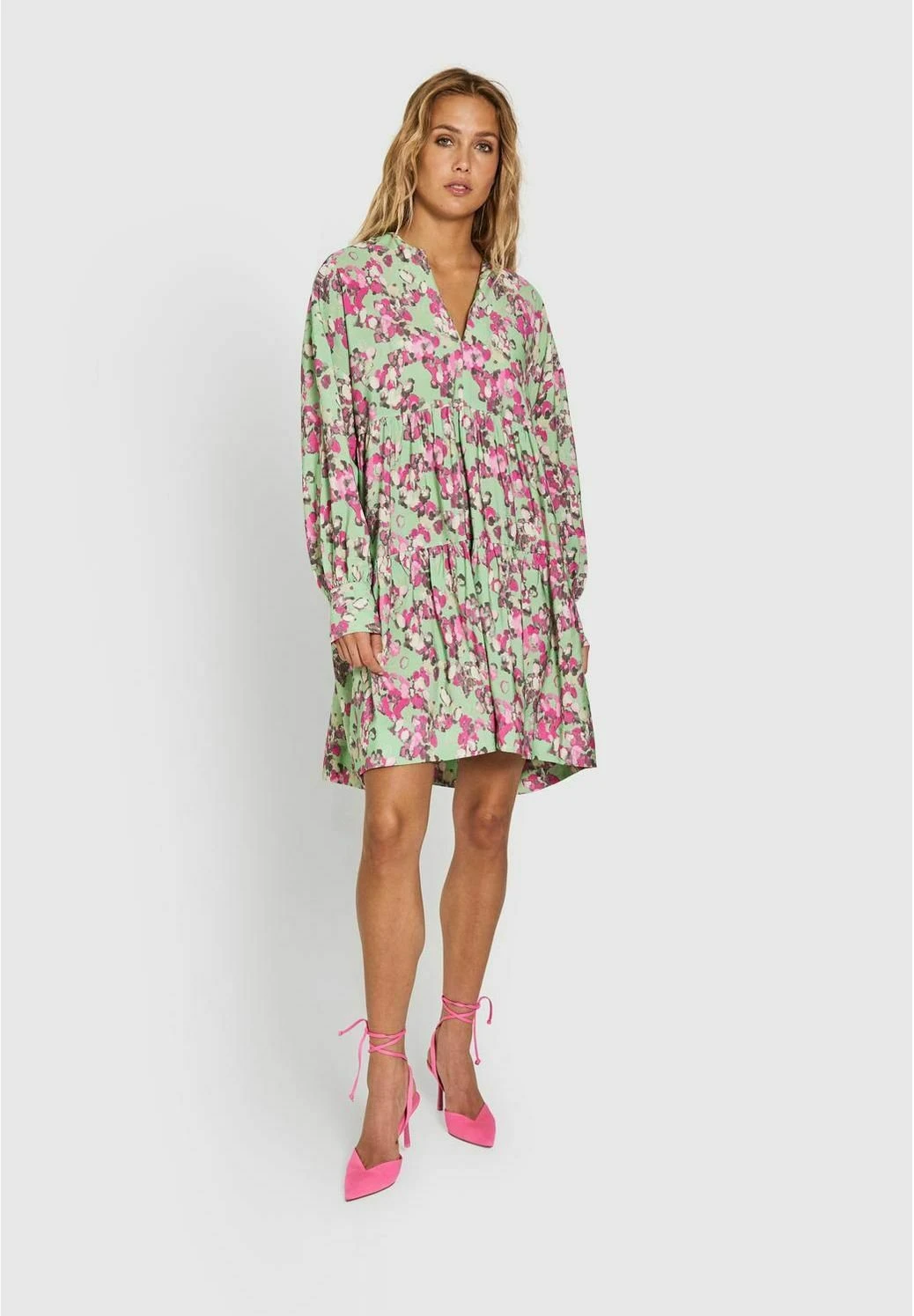 Alyssa Bomba Short - Jurk - Meadow Print 2 Alyssa Bomba Short - Jurk - Meadow Print - Afbeelding 2