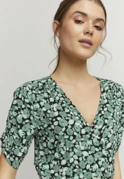 B.young Bymmjoella Wrap - Jurk - Frosty Green Mix -Only Mode Winkel cb71a3ed22cf4b1b9b97db9f75c2b6dd