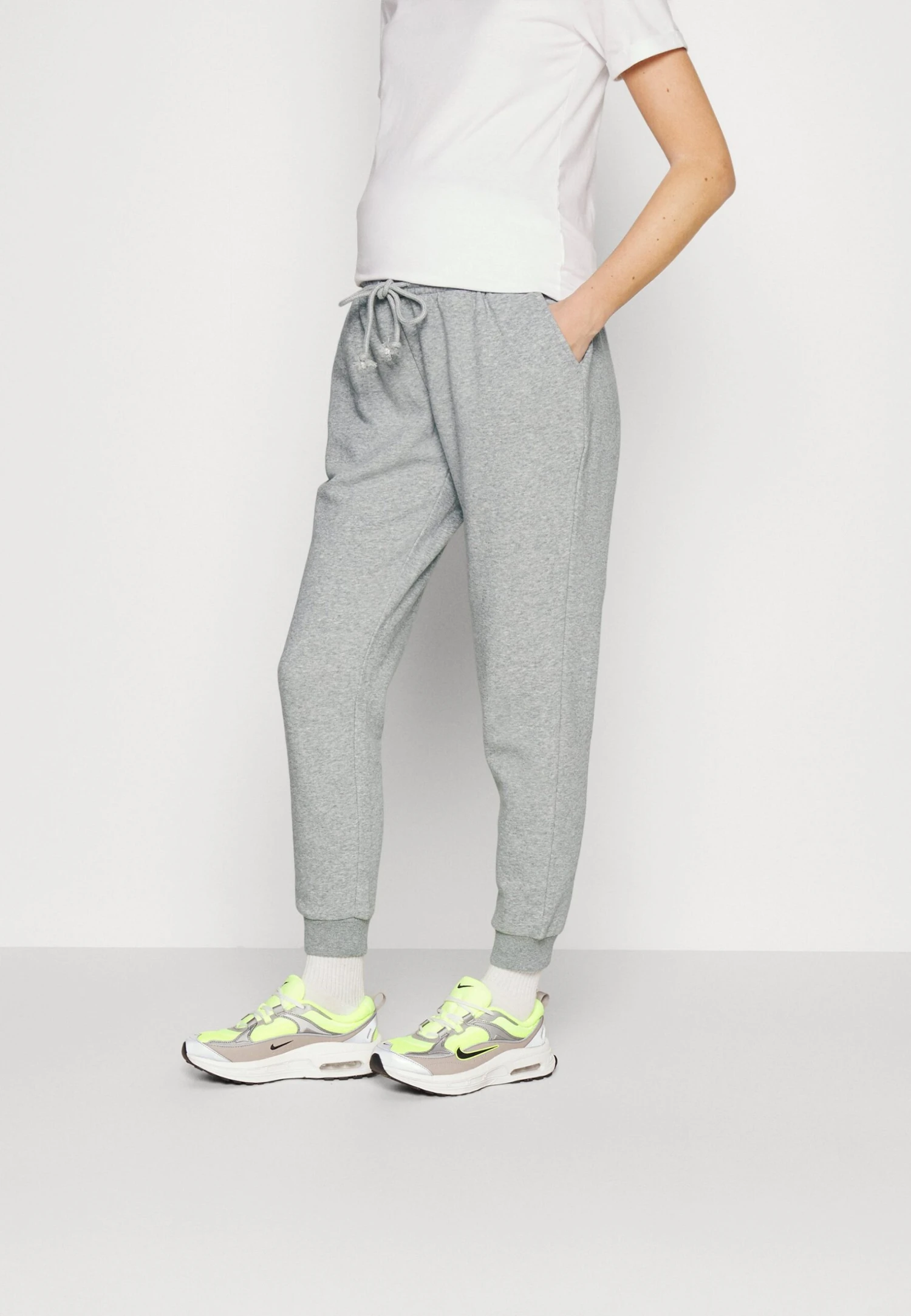 Classic Trackpant - Trainingsbroek - Grey Marle 1 Classic Trackpant - Trainingsbroek - Grey Marle