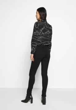 QS By S.Oliver Slim Fit Jeans - Black Denim 7 QS By S.Oliver Slim Fit Jeans - Black Denim -Only Mode Winkel cc3a43e779a649d8bee707fe573e0bce