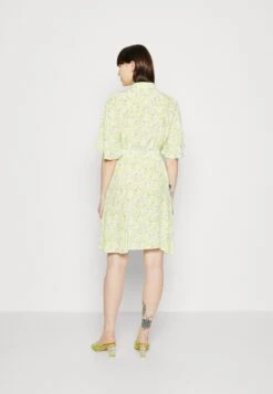 Selected Femme Slfteresa Short Shirt Dress - Blousejurk - Sharp Green 8 Selected Femme Slfteresa Short Shirt Dress - Blousejurk - Sharp Green -Only Mode Winkel cd5f8cb6b9ec4baa9c750009e264c6fa