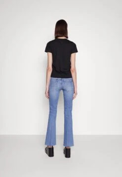 7 For All Mankind Tailorless Luxvinleg - Bootcut Jeans - Light Blue 7 7 For All Mankind Tailorless Luxvinleg - Bootcut Jeans - Light Blue -Only Mode Winkel ce42edf407fc4e68a35fa757ea06fe07