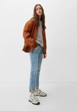 QS By S.Oliver ImPocket Stil - Slim Fit Jeans - Hellblau 11 QS By S.Oliver ImPocket Stil - Slim Fit Jeans - Hellblau -Only Mode Winkel d02eda9fcb6846108d4dde7bd9a5cb8e