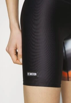P.E NATION Wave Form Bike Short - Legging - Black 9 P.E NATION Wave Form Bike Short - Legging - Black -Only Mode Winkel d2122b10a95e494480bd9be420b28ea7