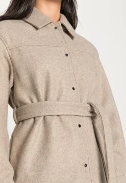 Vero Moda Vmvince - Halflange Jas - Silver Mink -Only Mode Winkel d287ca948e7d4be5820896f405d68f70