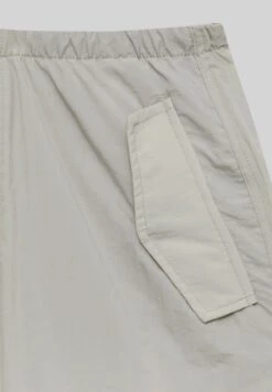 PULL & BEAR Parachute- Broek - Beige 13 PULL & BEAR Parachute- Broek - Beige -Only Mode Winkel d3ec3f8175df45378b34145c5e66a6dc