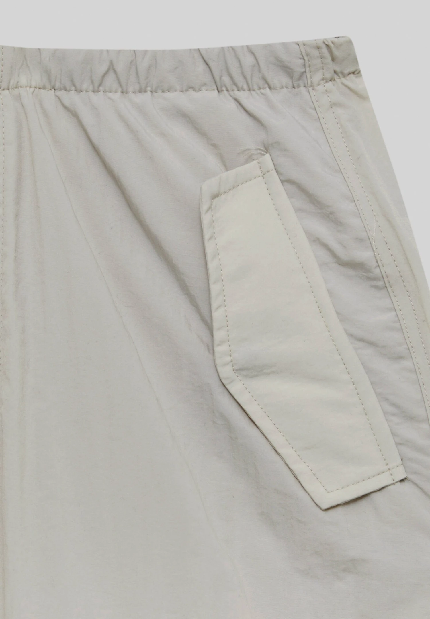 PULL & BEAR Parachute- Broek - Beige 7 PULL & BEAR Parachute- Broek - Beige - Afbeelding 7