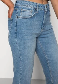 YAS Zeo Girlfriend - Slim Fit Jeans - Dark Blue -Only Mode Winkel d418bb89b8ef475ea3351e06b90e4473