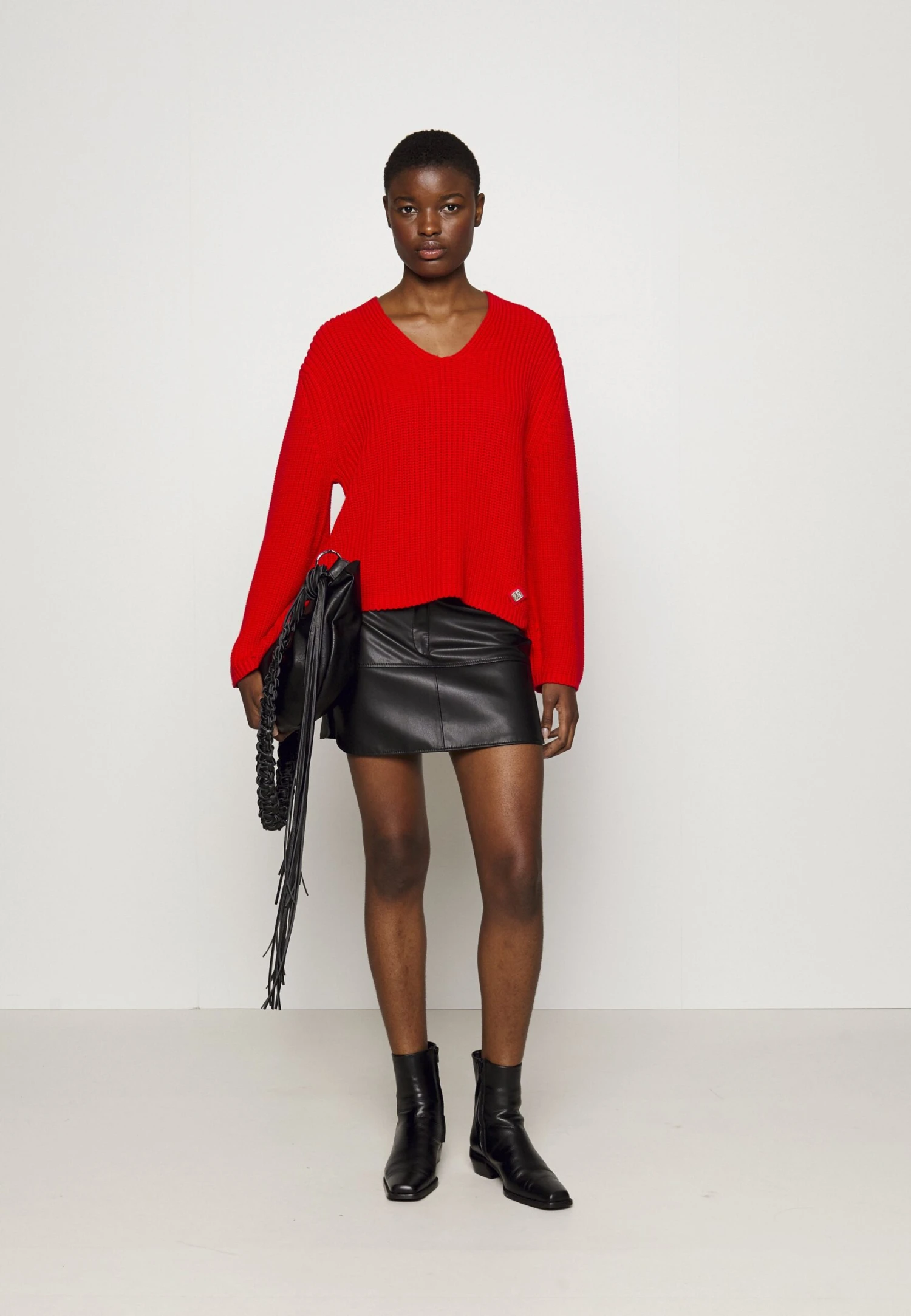 Hugo Rajana - Minirok - Black 2 Hugo Rajana - Minirok - Black - Afbeelding 2