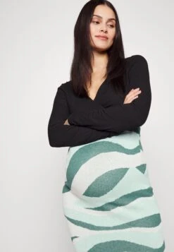 Mamalicious Mlolivia Midi Skirt - Kokerrok - Foliage Green 11 Mamalicious Mlolivia Midi Skirt - Kokerrok - Foliage Green -Only Mode Winkel d5ead6da0cf2492db2f5662873bd5e1b