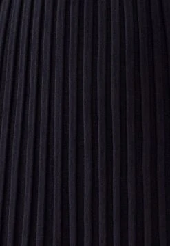 Calli Cyril Midi - Plooirok - Black -Only Mode Winkel d843f3ceb57f464f809b257d7d15cfe4