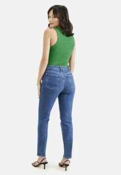 Dockers High Cut- Slim Fit Jeans - Medium Indigo StonewashBlue -Only Mode Winkel d909760a767848558b1af71438419069