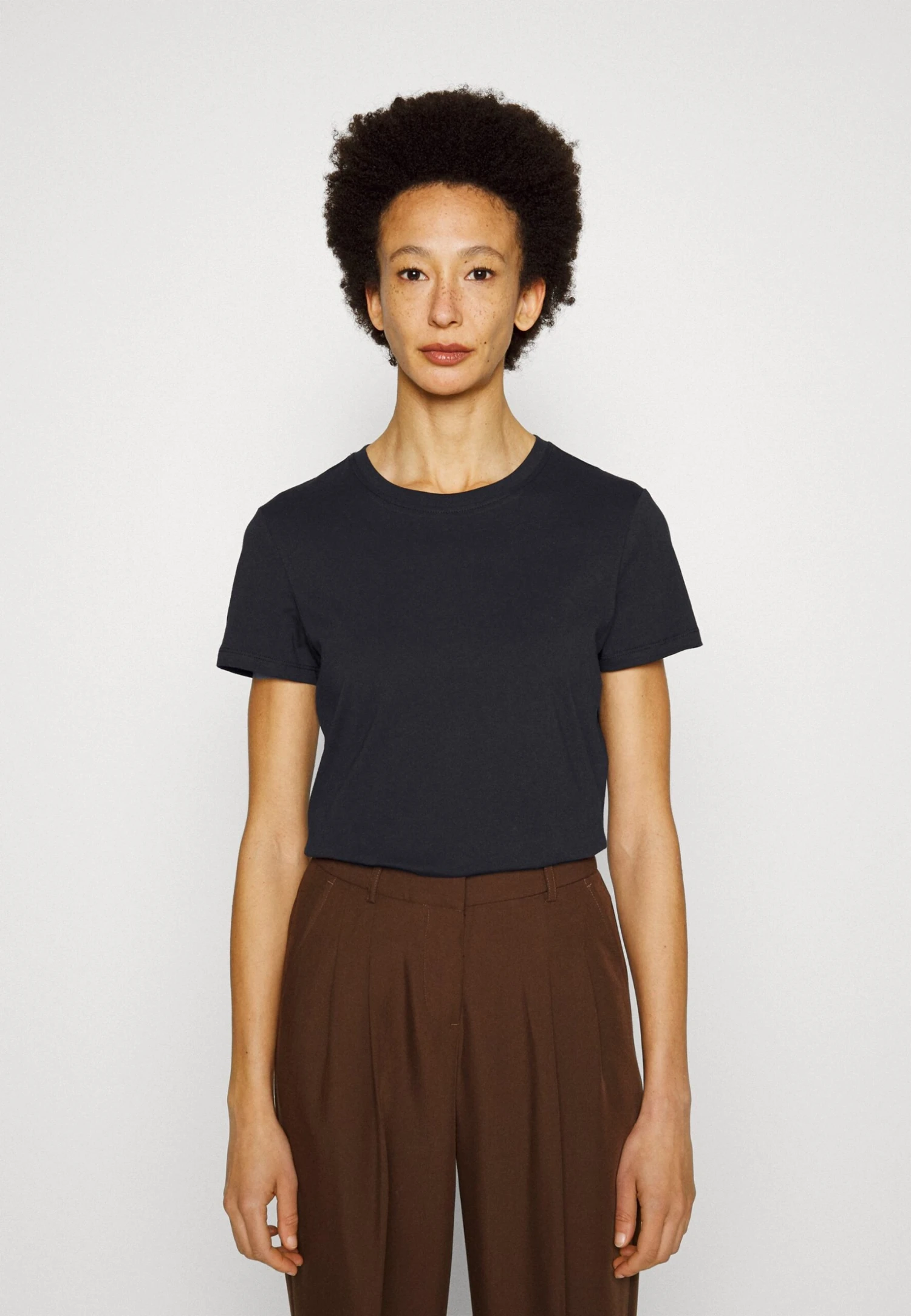 Ugg Uma Tee - T-Shirt Basic - Black 1 Ugg Uma Tee - T-Shirt Basic - Black