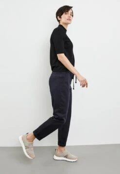 Gerry Weber Mit Bindegürtel - Chino - Navy 10 Gerry Weber Mit Bindegürtel - Chino - Navy -Only Mode Winkel da80029418444a5bacef8b323bbbb517