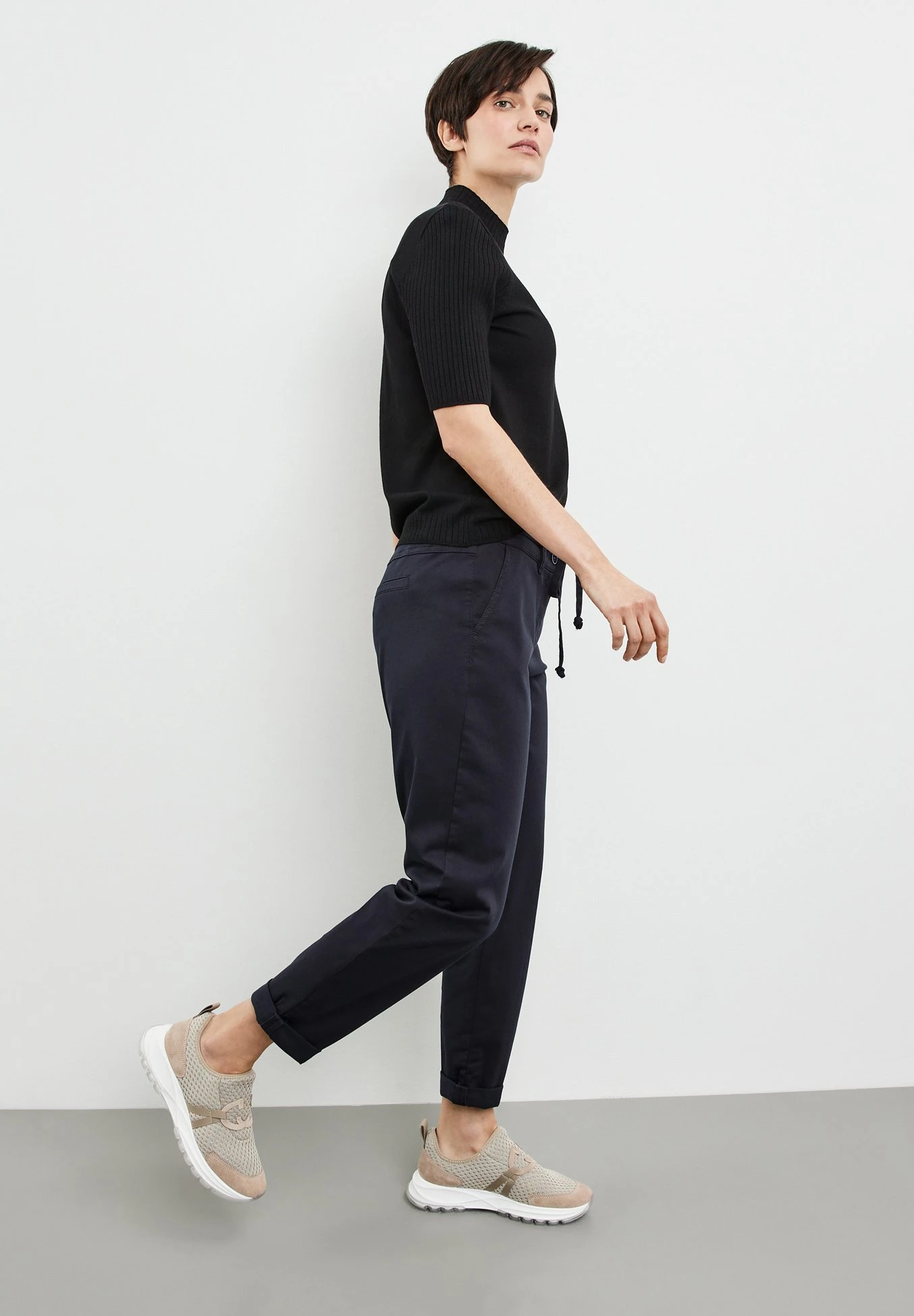 Gerry Weber Mit Bindegürtel - Chino - Navy 4 Gerry Weber Mit Bindegürtel - Chino - Navy - Afbeelding 4