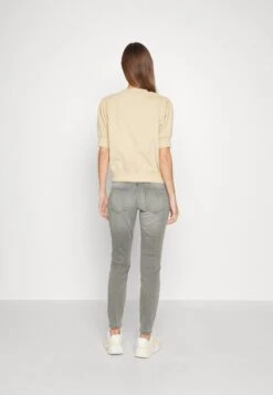 DRYKORN Need - Jeans Skinny Fit - Grey 7 DRYKORN Need - Jeans Skinny Fit - Grey -Only Mode Winkel db7b6862dbdc45aa9205adfe5b5ff682