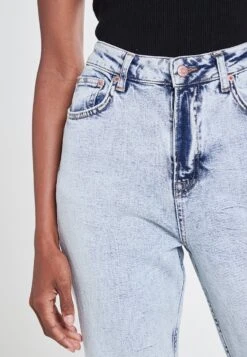 NA-KD Jeans Tapered Fit - Acid Blue 8 NA-KD Jeans Tapered Fit - Acid Blue -Only Mode Winkel db865312c7fc43f98d98faa33e74b8d9