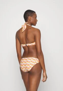 Seafolly Modern Take Hipster Pant - Bikinibroekje - Mandarin 7 Seafolly Modern Take Hipster Pant - Bikinibroekje - Mandarin -Only Mode Winkel de900b91df3747c799e2abd9593f878e