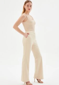 Amanda - Broek - Vanilla -Only Mode Winkel def1f0bf66344ad49b7aaea1b44c986b