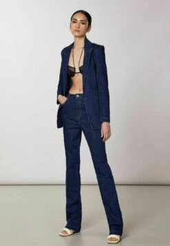 Patrizia Pepe Essential - Straight Leg Jeans - Rinse Blue Denim