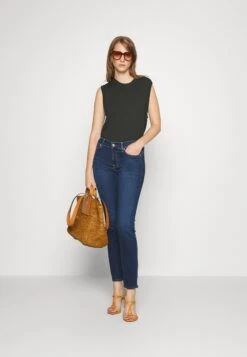 7 For All Mankind Roxanne Bair - Slim Fit Jeans - Dark Blue -Only Mode Winkel df26ed4ba4014d879e3855cff124e96c