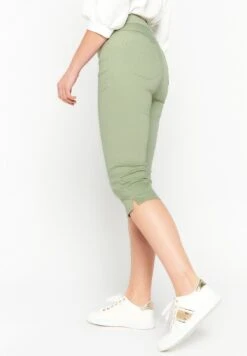 LOLALIZA Cropped - Jeansshort - Khaki -Only Mode Winkel e01d1019a68047d58c14107cf9c13478