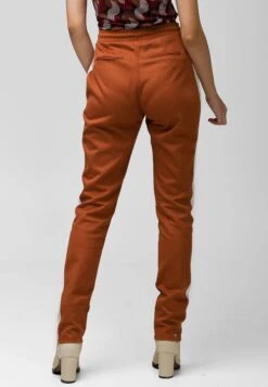 Guess Who Loves You More - Trainingsbroek - Camel -Only Mode Winkel e25741e106bb46149dc76d2586abd6f0