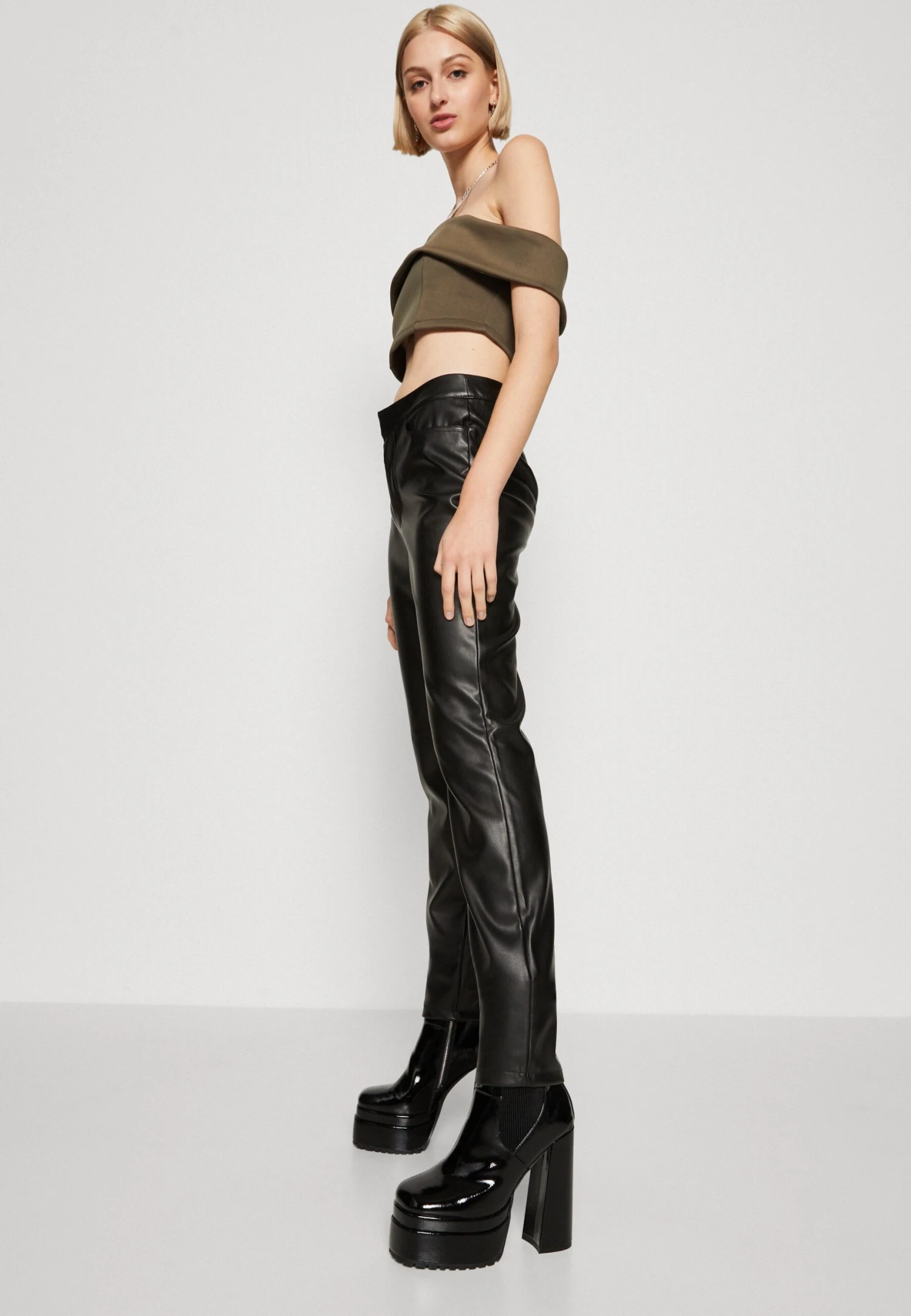 Noisy May Nmandy Moni Ankle Pants- Broek - Black 4 Noisy May Nmandy Moni Ankle Pants- Broek - Black - Afbeelding 4
