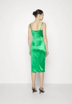 Wal G Ashton Heart Neck Midi - Jerseyjurk - Leaf Green -Only Mode Winkel e4b06a715e3146d1a935c2a29fb7b59e