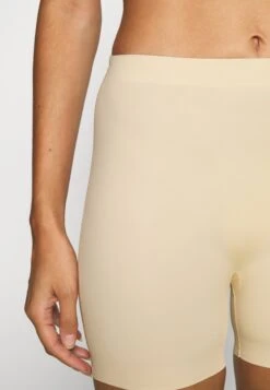 Magic Bodyfashion Maxi Sexy Short - Shapewear - Latte 13 Magic Bodyfashion Maxi Sexy Short - Shapewear - Latte -Only Mode Winkel e545ea9b39274f33b15ca2fc8ef3176f