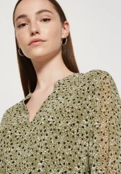 Vila Viadeline Dress - Jurk - Four Leaf Clover -Only Mode Winkel e5e5ca480cb8454199caa07171140f7b