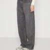 Gina Tricot Baggy - Relaxed Fit Jeans - Grey