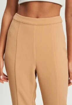 Tussah Fae Split- Broek - Tan -Only Mode Winkel e630d77a93db4f3c9566903b7595ce3e