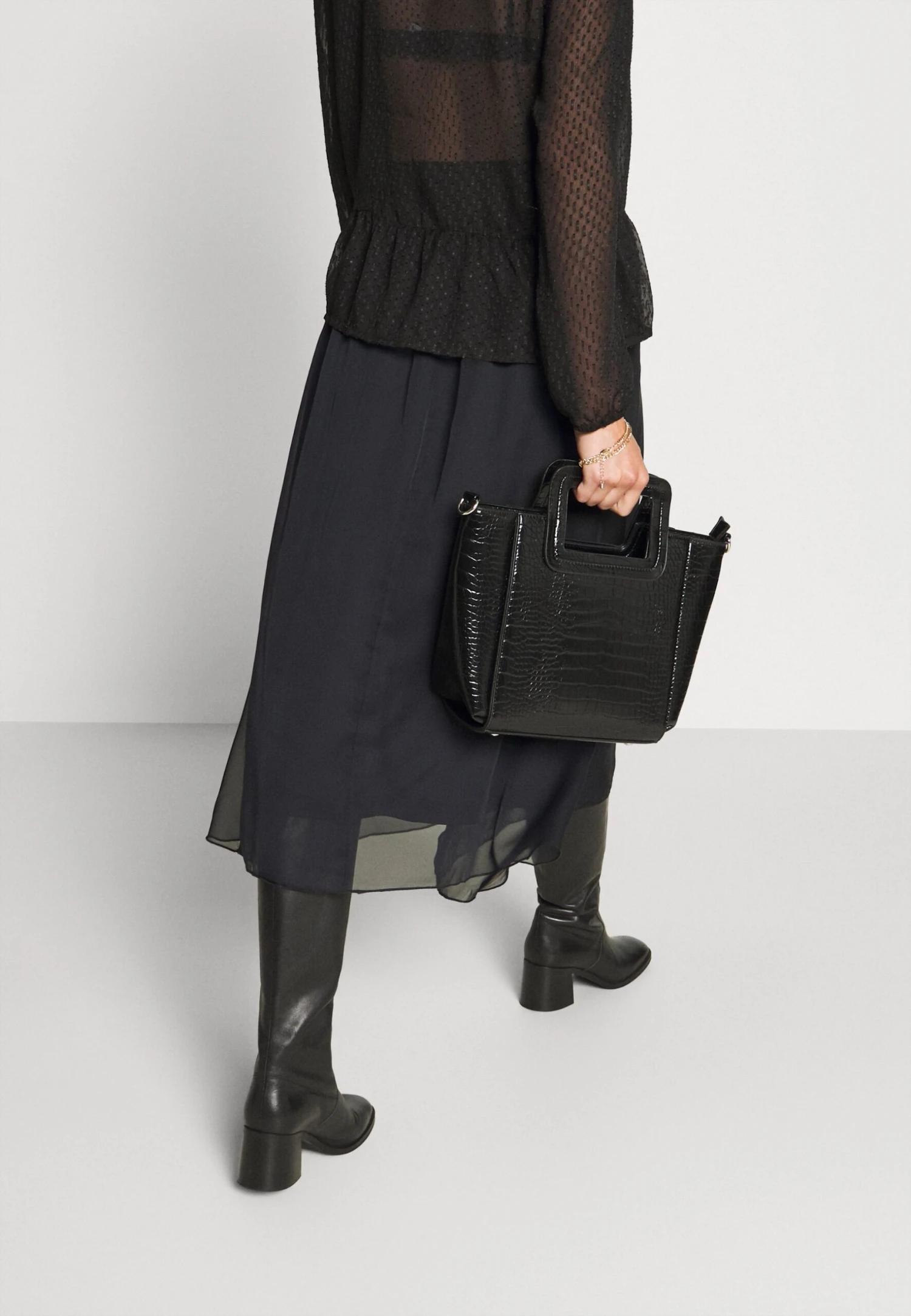 Saint Tropez Coralsz - A-Lijn Rok - Black 4 Saint Tropez Coralsz - A-Lijn Rok - Black - Afbeelding 4