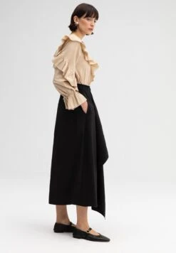 Asymmetric Cupra- Wikkelrok - Black -Only Mode Winkel e847731002b041ac8023beecd507b364