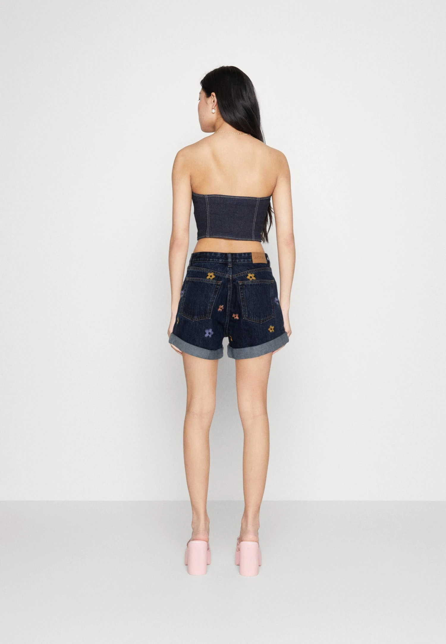 Monki Jeansshort - Blue Medium/Dusty Mid Blue 3 Monki Jeansshort - Blue Medium/Dusty Mid Blue - Afbeelding 3