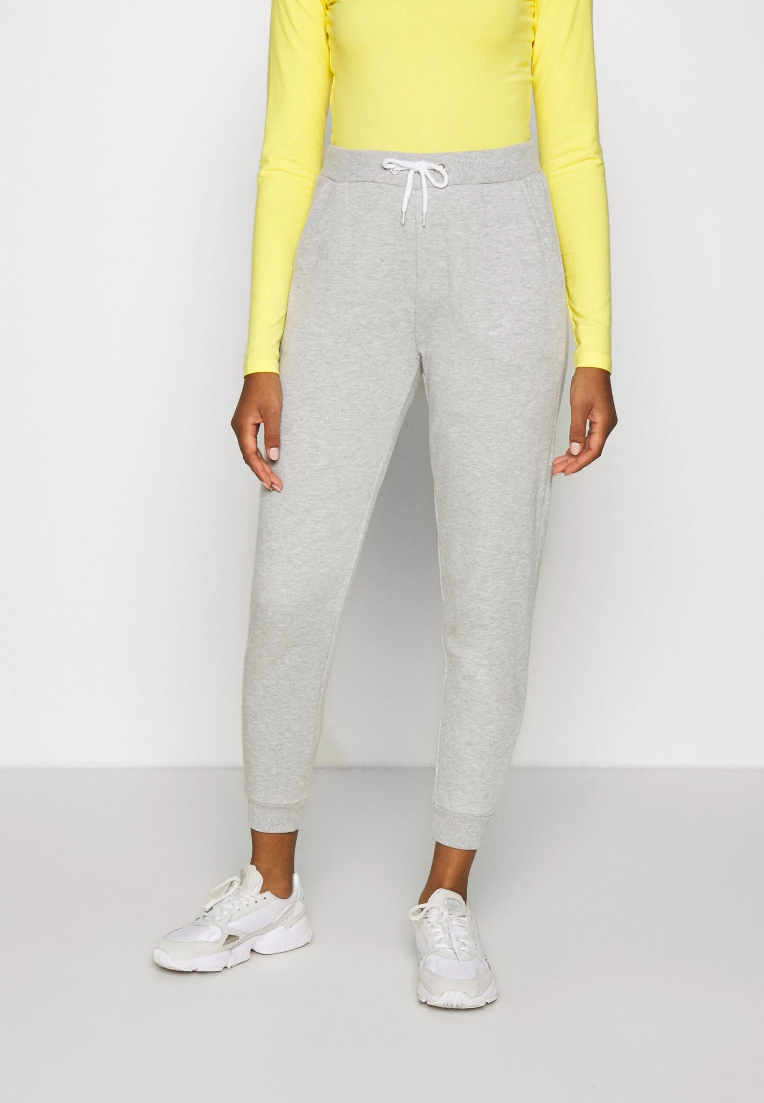 Even&Odd Regular Fit Jogger With Contrast - Trainingsbroek - Mottled Light Grey 1 Even&Odd Regular Fit Jogger With Contrast - Trainingsbroek - Mottled Light Grey