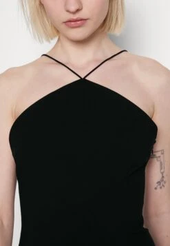 NA-KD Jasmin Azizam Spaghetti Strap Maxi Dress - Cocktailjurk - Black 11 NA-KD Jasmin Azizam Spaghetti Strap Maxi Dress - Cocktailjurk - Black -Only Mode Winkel eaac5916f54045d48038db395a27874b