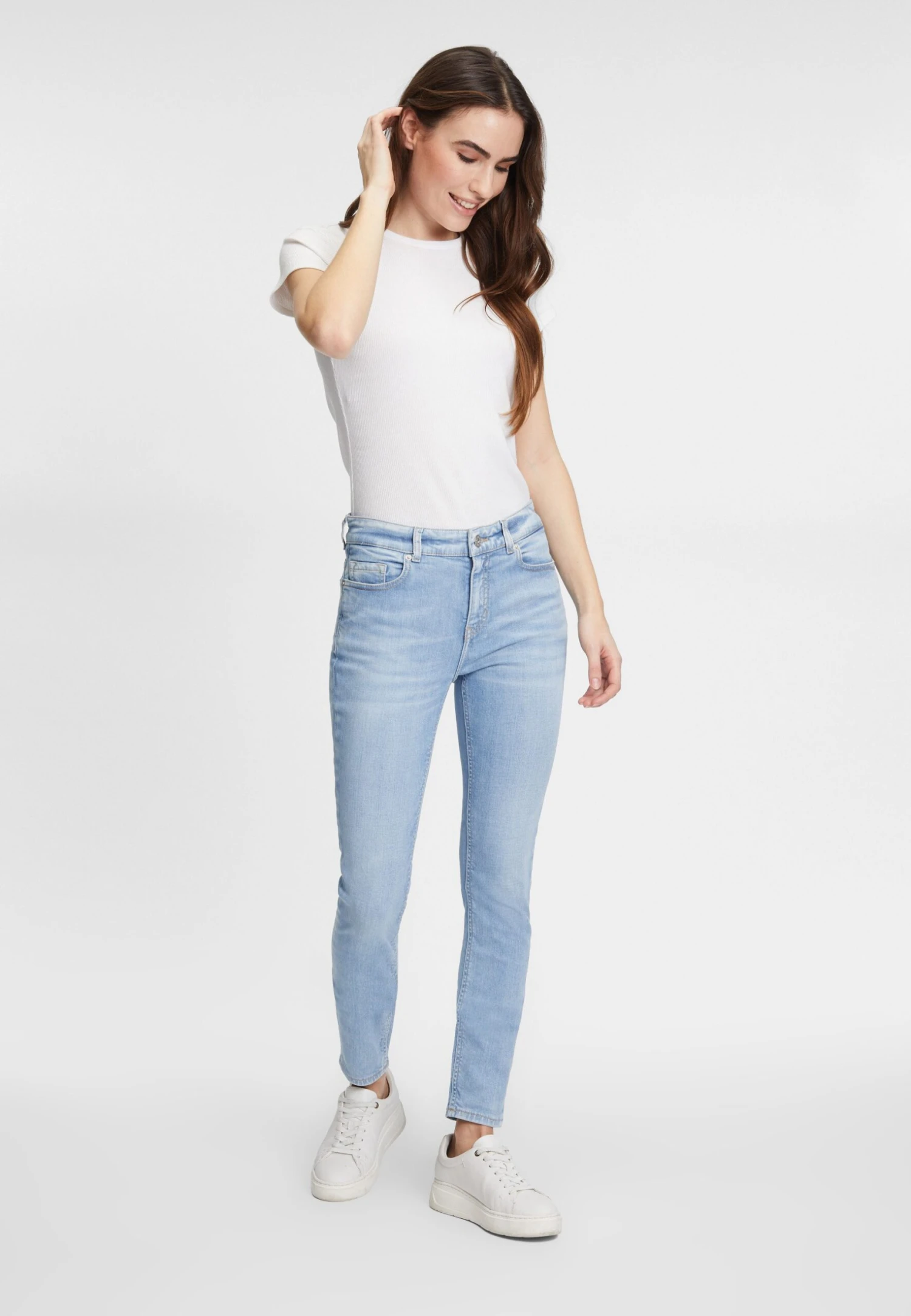 01:00 Slim Fit - Mid Waist - Slim Fit Jeans - Eisblau 2 01:00 Slim Fit - Mid Waist - Slim Fit Jeans - Eisblau - Afbeelding 2