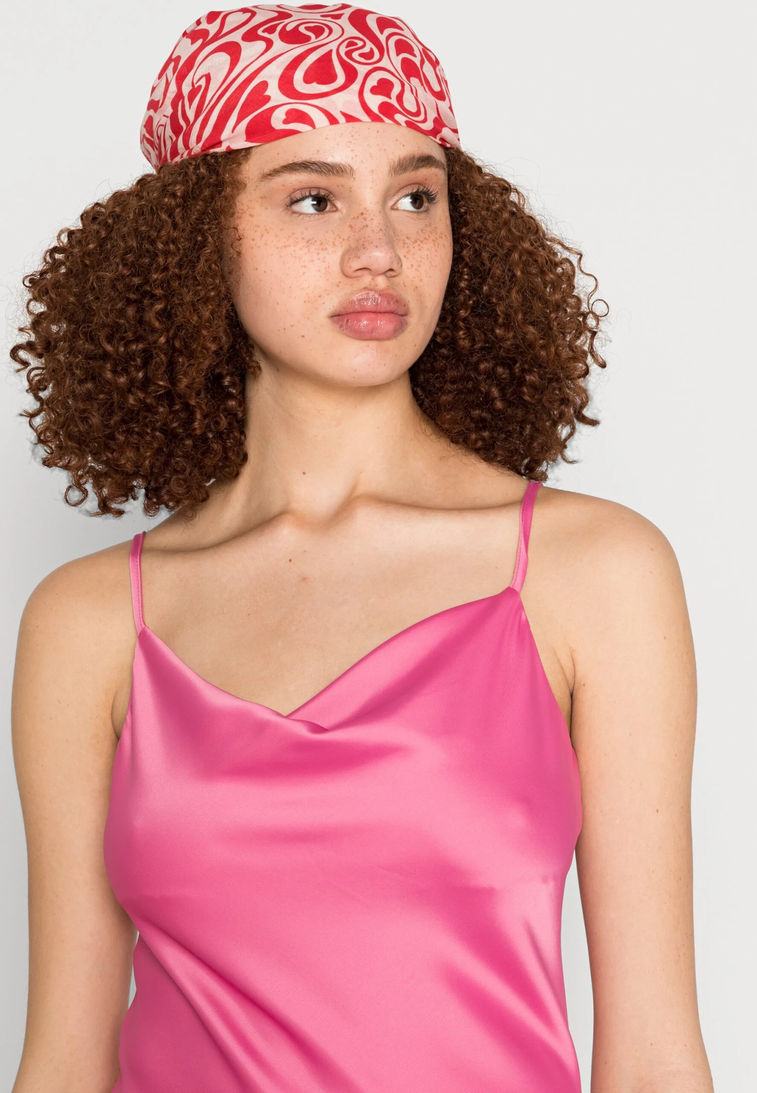 Yasdottea Strap Midi Dress Show - Cocktailjurk - Ibis Rose 5 Yasdottea Strap Midi Dress Show - Cocktailjurk - Ibis Rose - Afbeelding 5