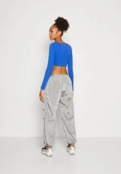 Iets Frans... Shiny Baggy Tech - Broek - Silver 8 Iets Frans... Shiny Baggy Tech - Broek - Silver -Only Mode Winkel ecbee133ce714ed4a2989a4301ee0b38