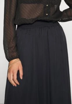 Saint Tropez Coralsz - A-Lijn Rok - Black 11 Saint Tropez Coralsz - A-Lijn Rok - Black -Only Mode Winkel ef6e87cd6aed46a9bdc253f704b0e162