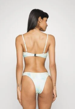 Seafolly Tropicana Bralette - Bikinitop - Baltic Blue -Only Mode Winkel ef7c7bb2d91e46d0b88043c296e1c9b2