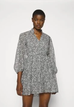 Maje Rilanaise - Jurk - Noir/Blanc -Only Mode Winkel efeca77d4ab042fe9ea5f0ac989740a7