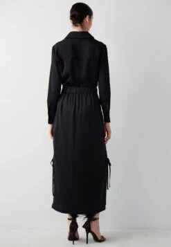 Ipekyol Regular Fit High Waist Satin Midi - A-Lijn Rok - Black -Only Mode Winkel f10d64cef1704e0b869a40ebf38116f0