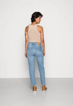YAS Zeo Girlfriend - Slim Fit Jeans - Dark Blue -Only Mode Winkel f2b587d73f6a4cb7941a45aca371279d